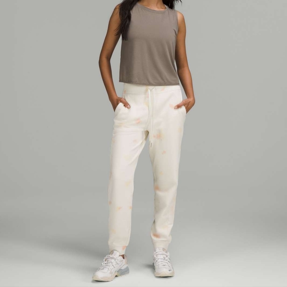 Lululemon Scuba High-Rise French Terry Jogger, 10 Cream Lemon Peach - Picture 3 of 12